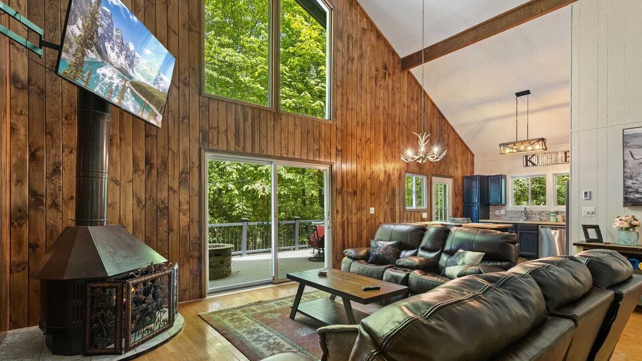 Photo of Livingroom in Beech Mountain