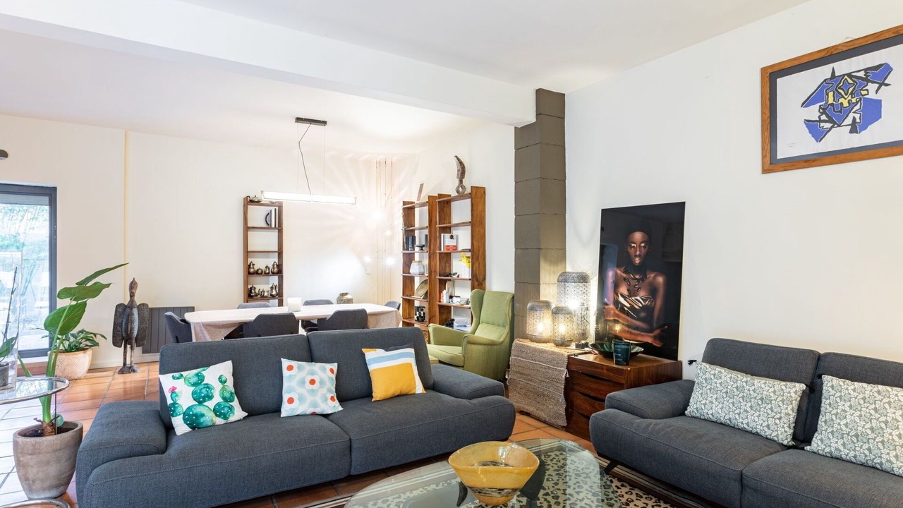 Photo of Bedroom in Jonquieres-Saint-Vincent