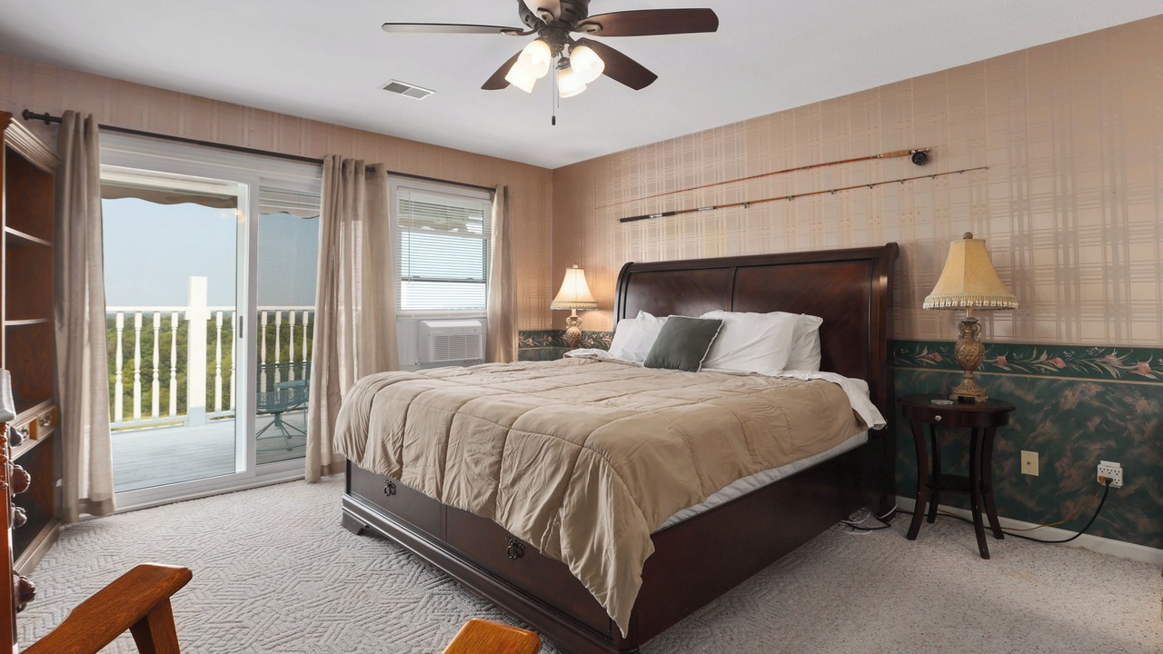 Photo of Bedroom in Smithville