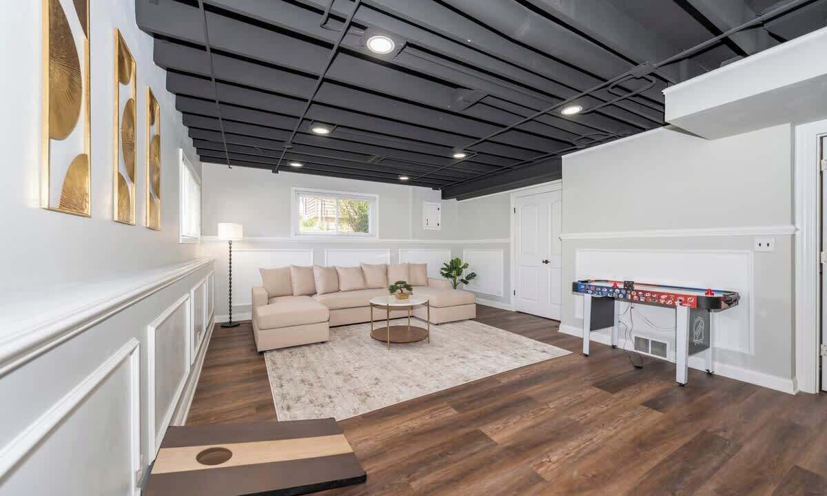 Photo of Bedroom in Elmhurst