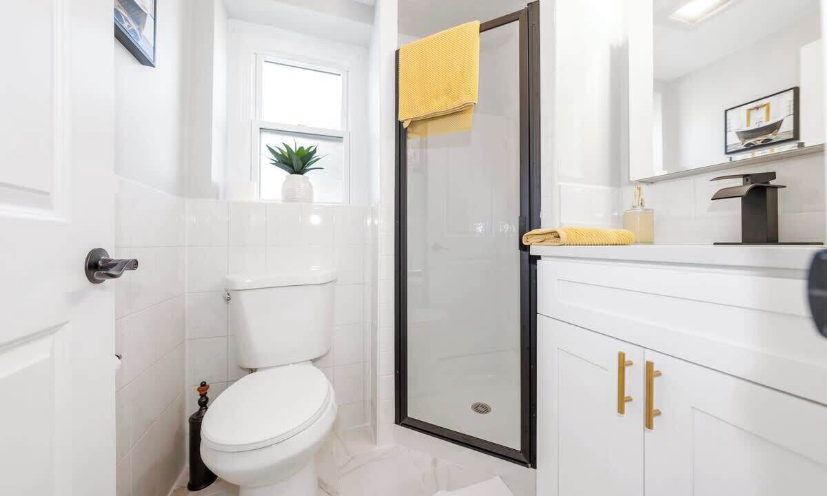 Photo of Bathroom in Elmhurst