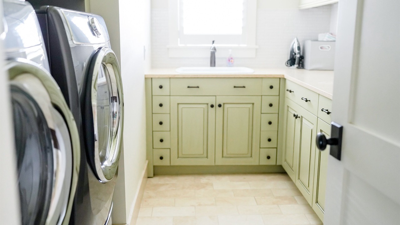 Photo of Bedroom in East Beach