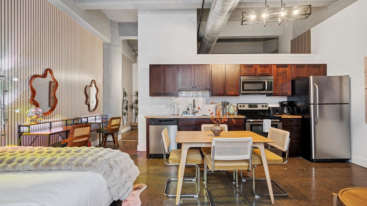 Photo of Livingroom in Brewerytown