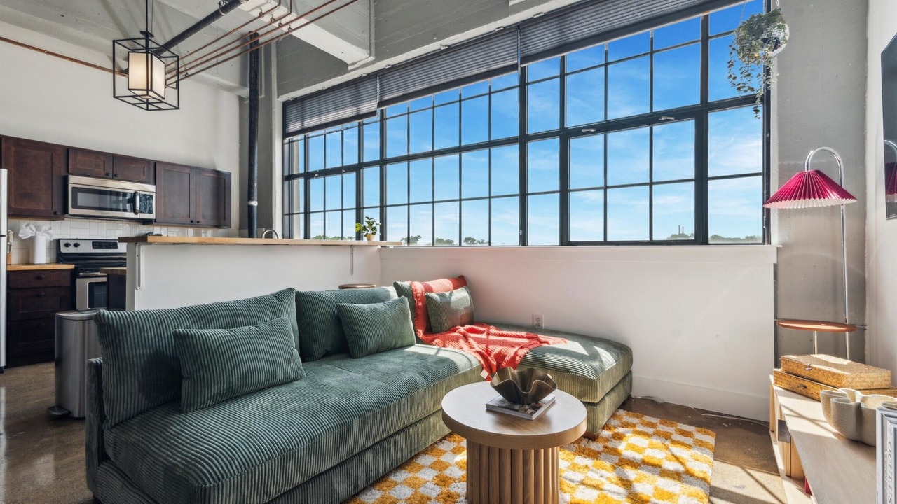 Photo of Livingroom in Brewerytown