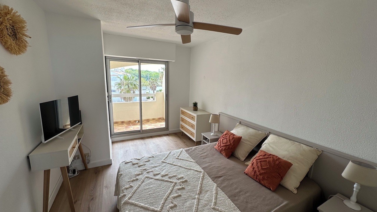 Photo of Bedroom in Saint-Cyprien Plage