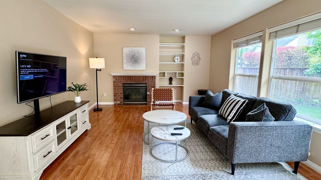 Photo of Livingroom in Hillsboro