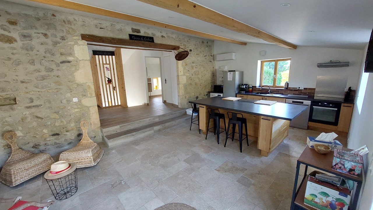 Photo of Kitchen in Saint-Vincent-de-Barres