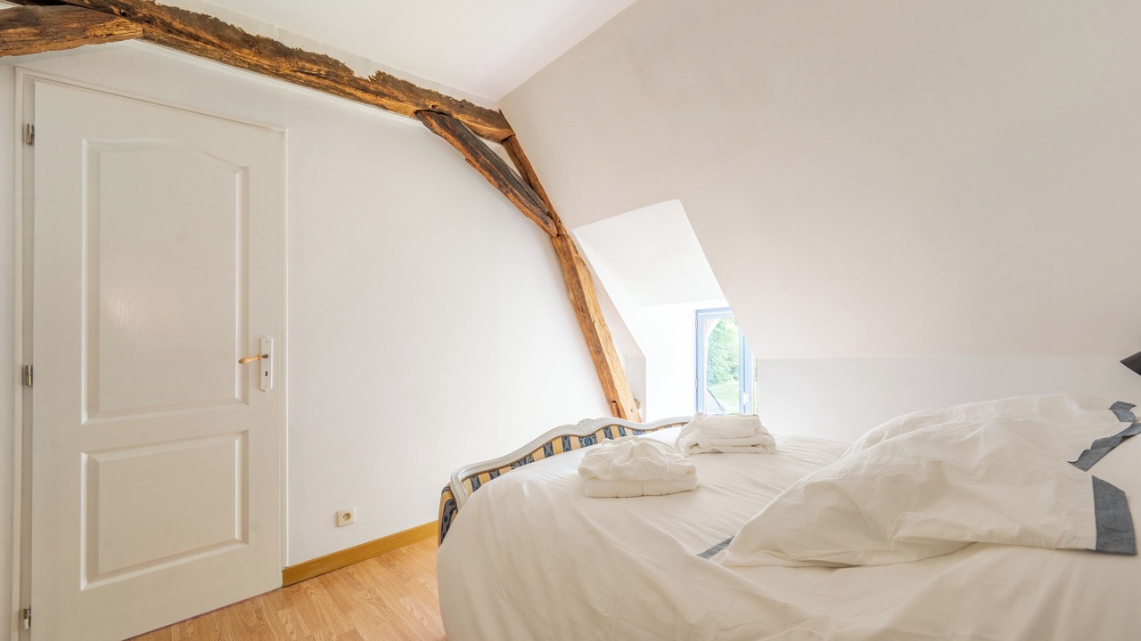 Photo of Bedroom in La Chapelle-sur-Loire
