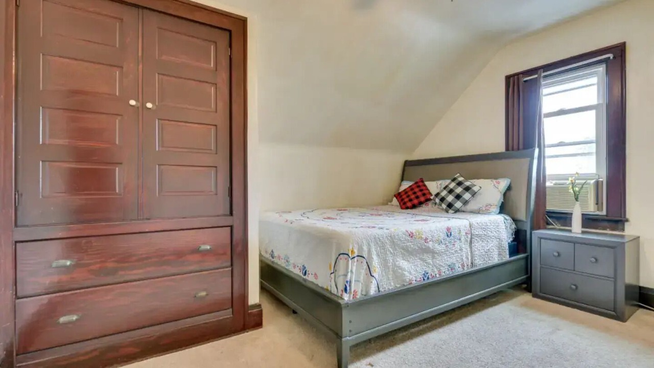 Photo of Bedroom in Cheektowaga