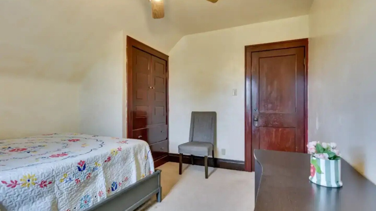 Photo of Bedroom in Cheektowaga