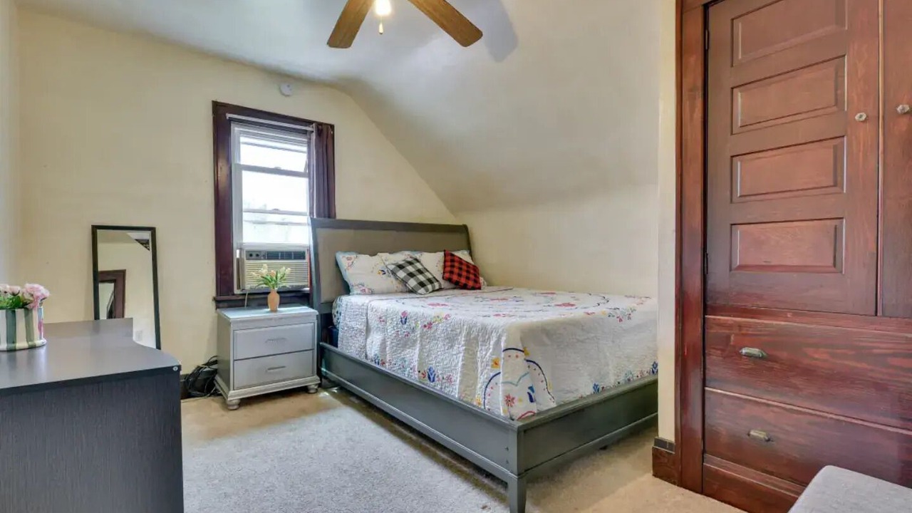 Photo of Bedroom in Cheektowaga