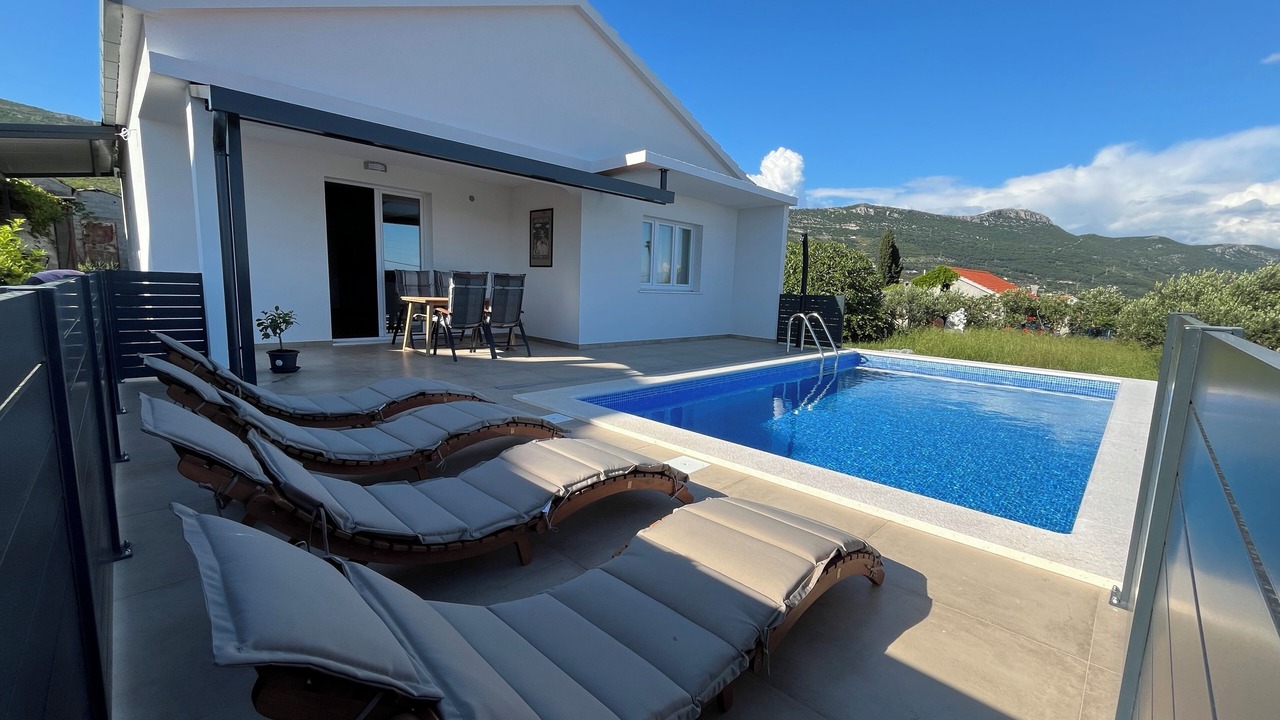 Photo of Outdoor in Rudine