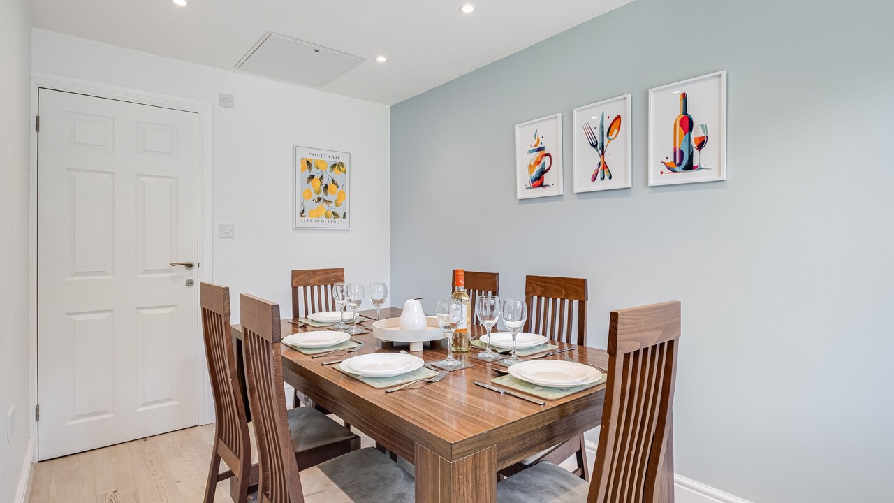 Photo of Others in Wootton