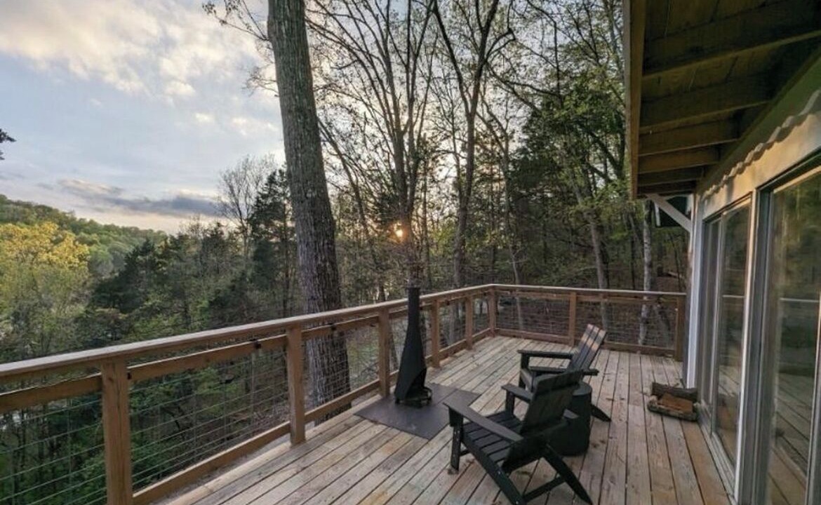 Photo of Patio Balcony in Flat Hollow Marina