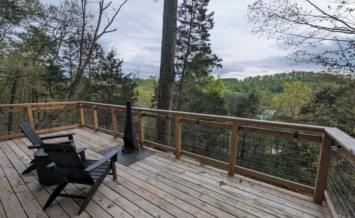 Photo of Patio Balcony in Flat Hollow Marina