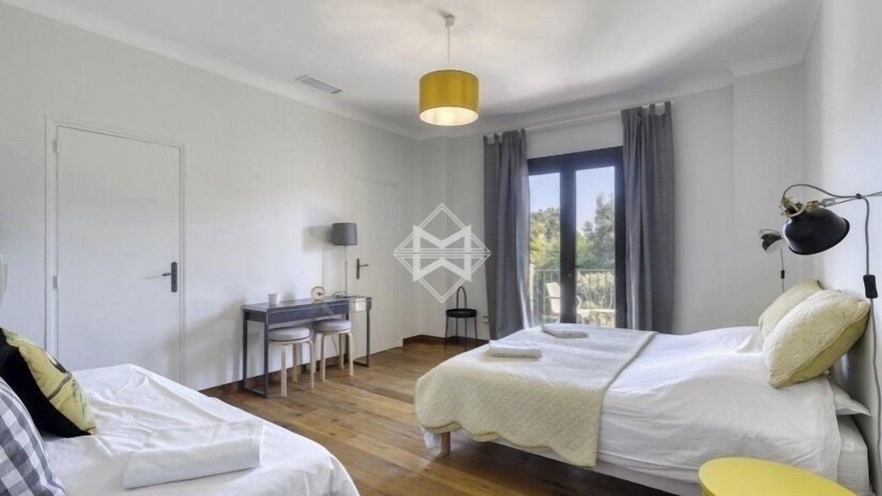 Photo of Bedroom in Le Lavandou