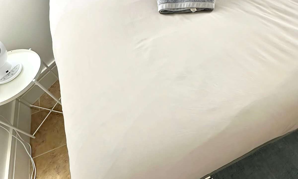 Photo of Bedroom in Downtown Berkeley