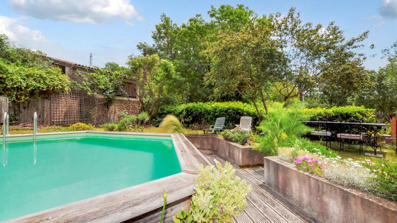 Photo of Outdoor in Dun