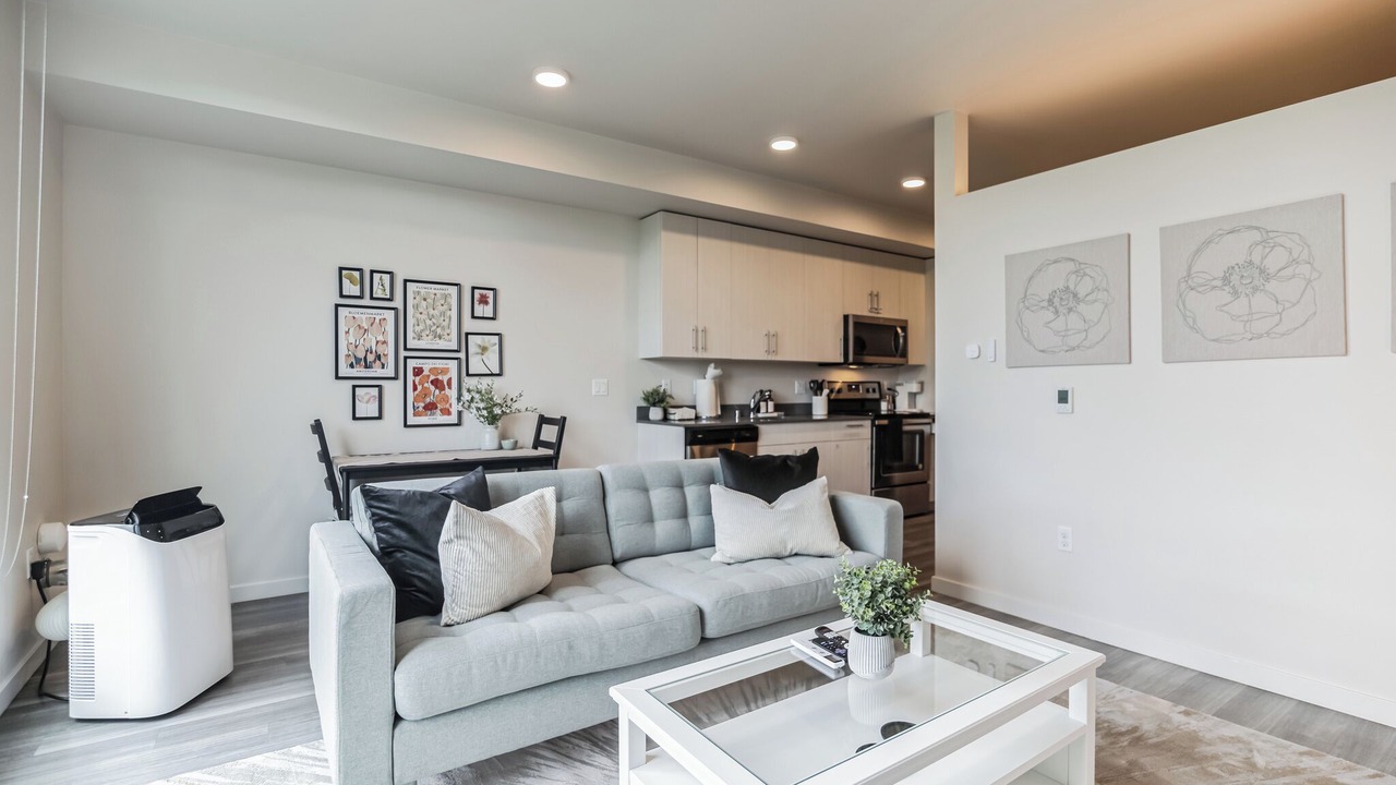 Photo of Livingroom in Downtown