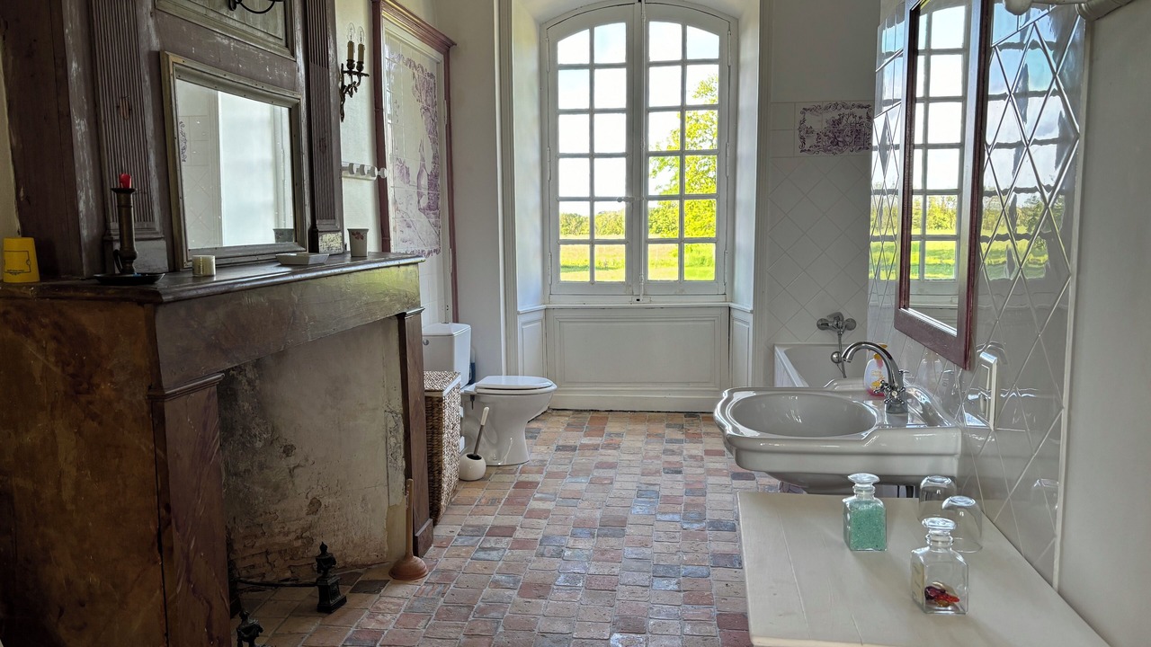 Photo of Bathroom in Montreuil-Bellay