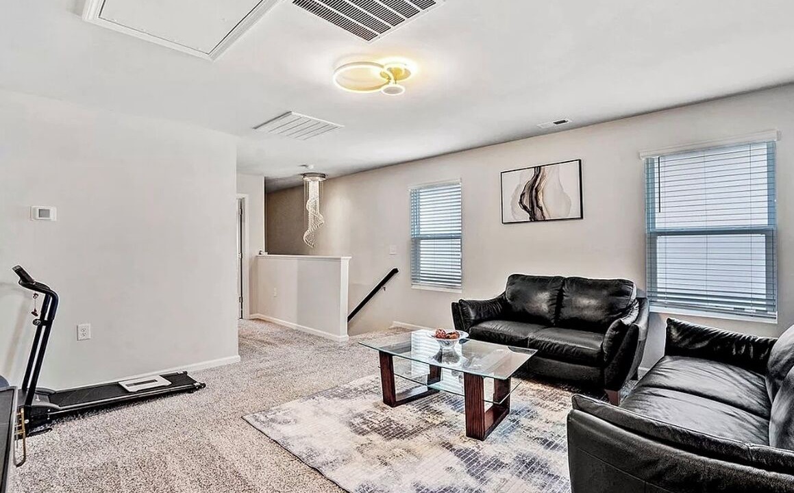 Photo of Livingroom in Clayton