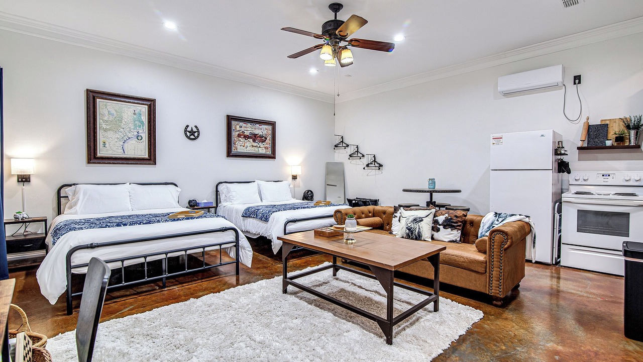 Photo of Bedroom in Burleson