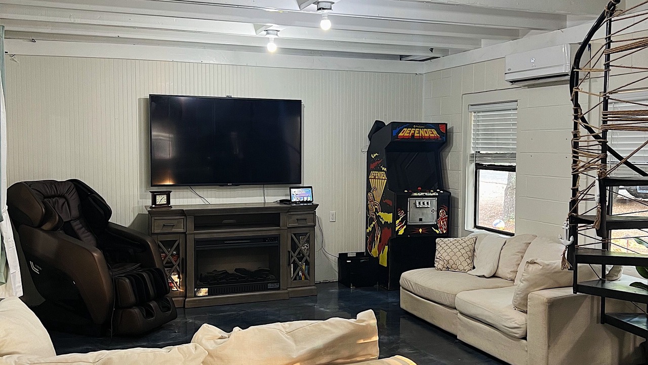 Photo of Livingroom in Lakewood Estates
