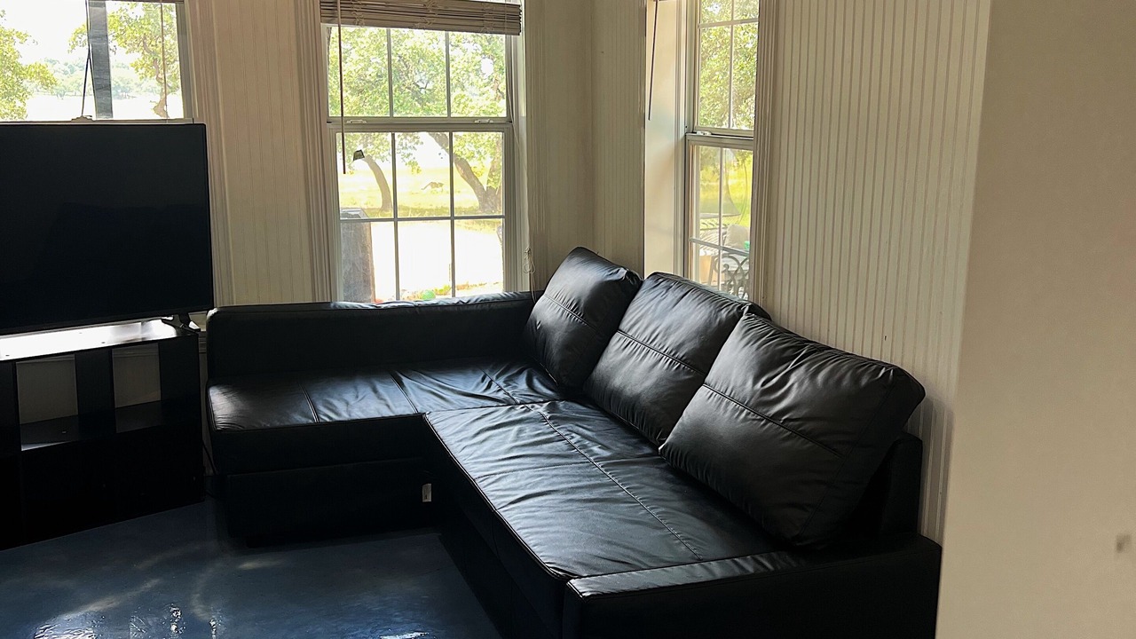 Photo of Livingroom in Lakewood Estates