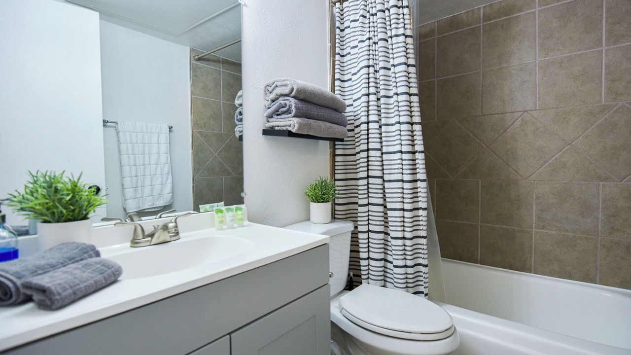 Photo of Bathroom in Knox - Henderson