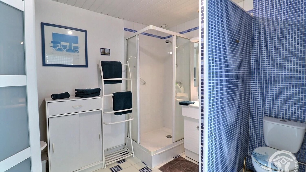 Photo of Bathroom in Esperance-Cottages