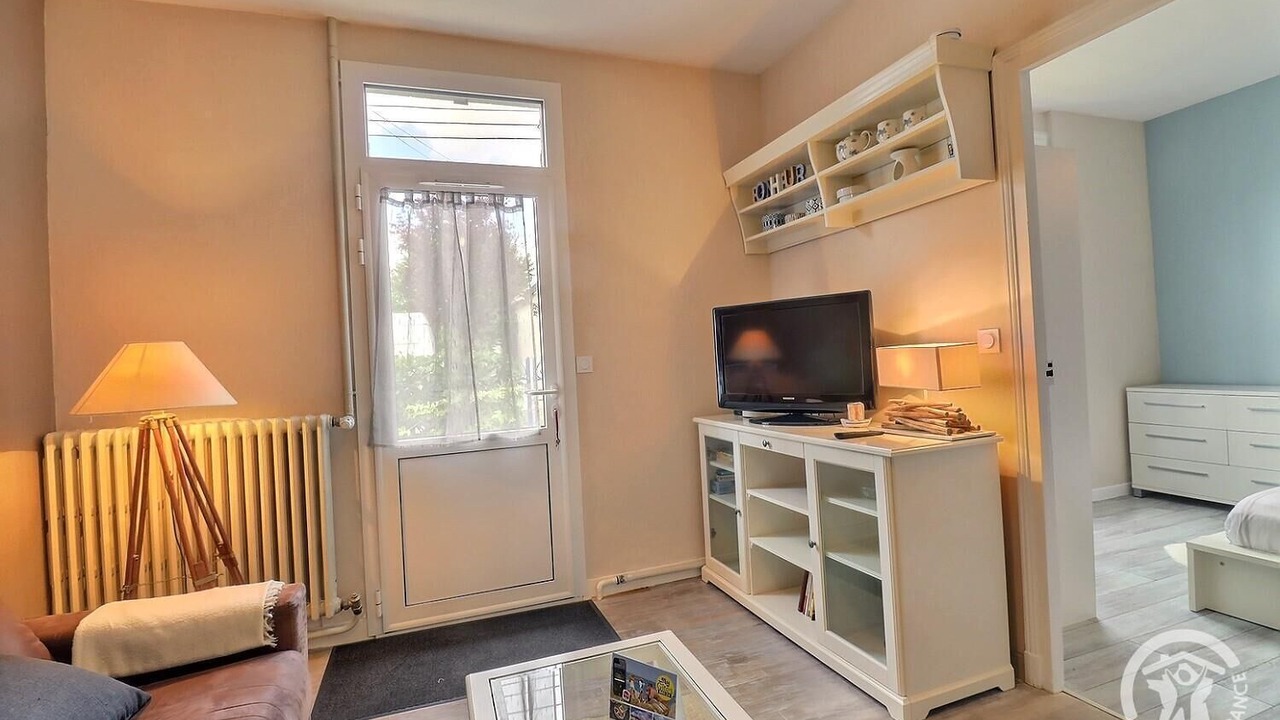 Photo of Livingroom in Esperance-Cottages