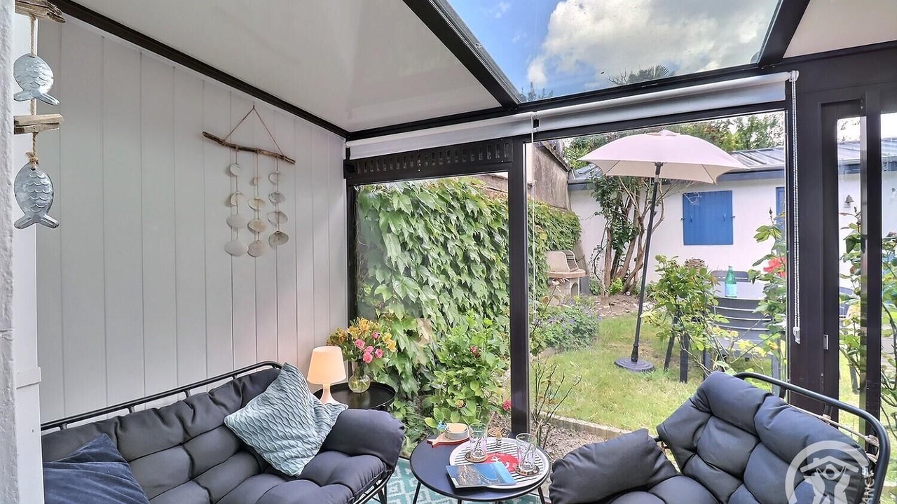 Photo of Livingroom in Esperance-Cottages