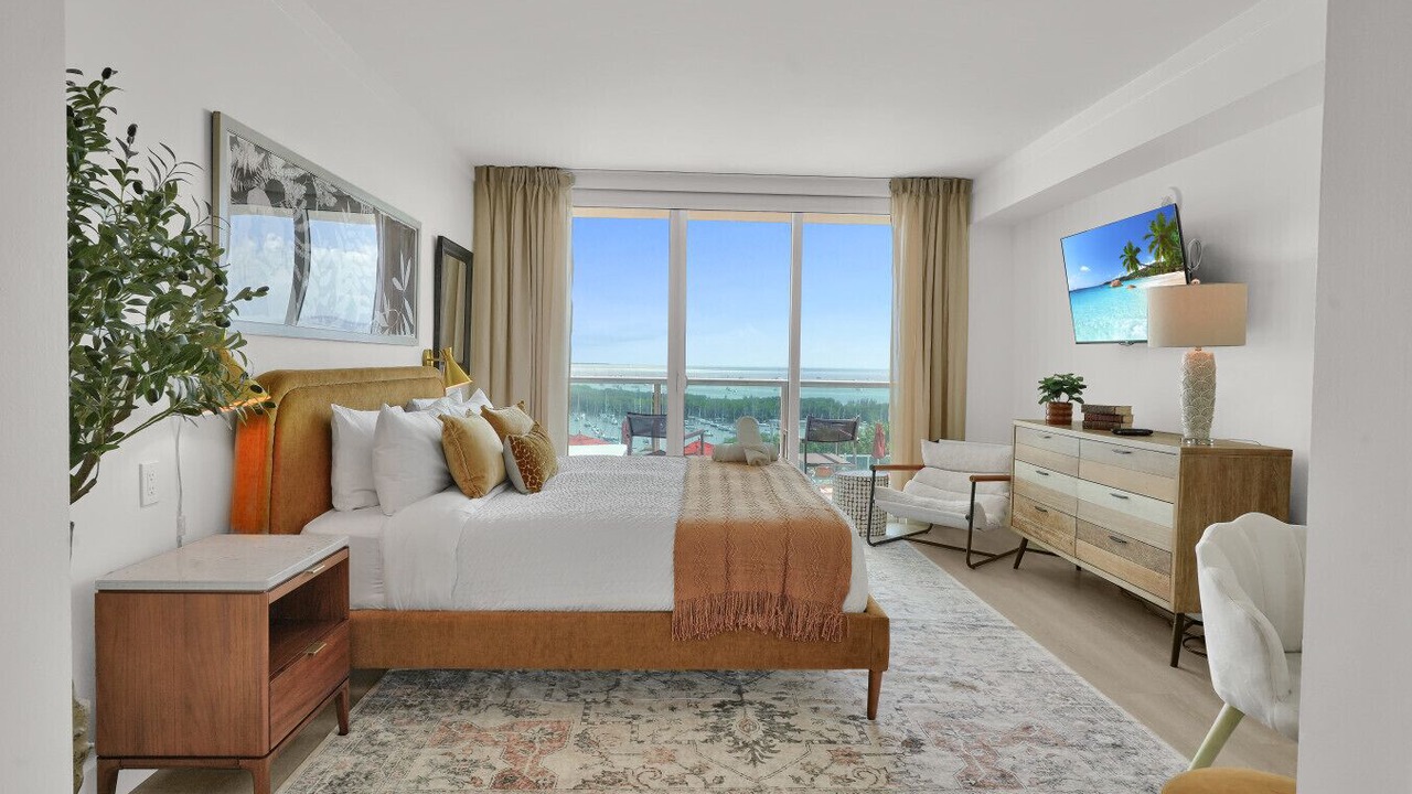 Photo of Bedroom in Coconut Grove