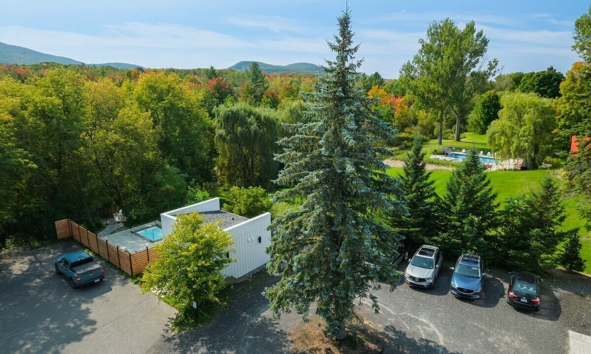 Photo of Others in Bromont