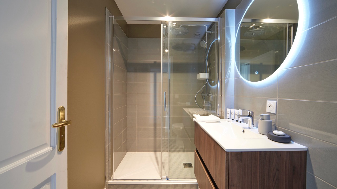 Photo of Bathroom in Honfleur
