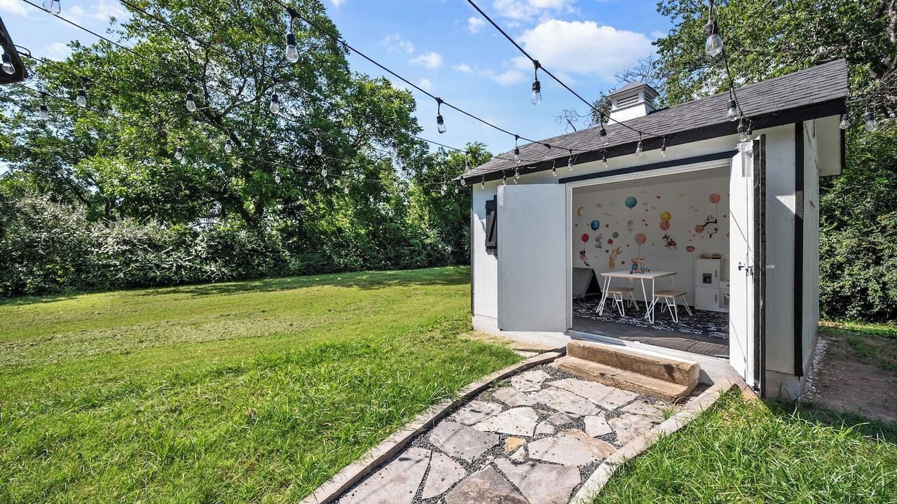 Photo of Patio Balcony in Lakeside