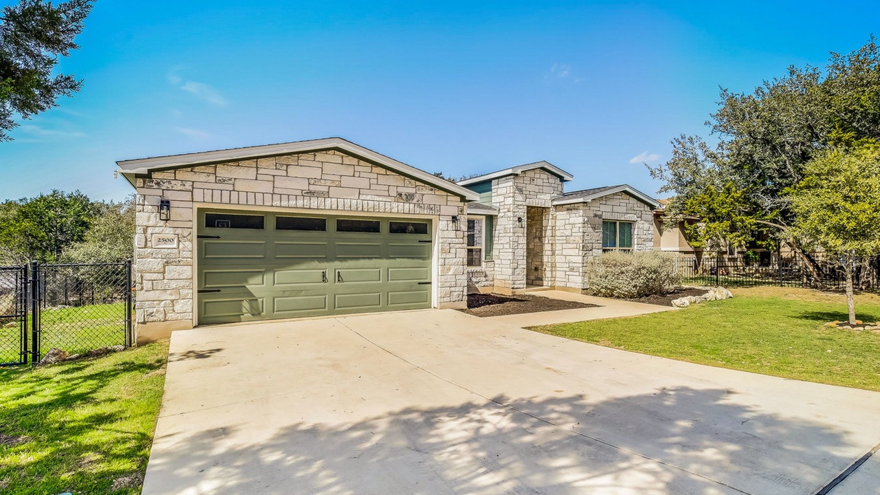 Photo of Outdoor in Highland Lake Estates