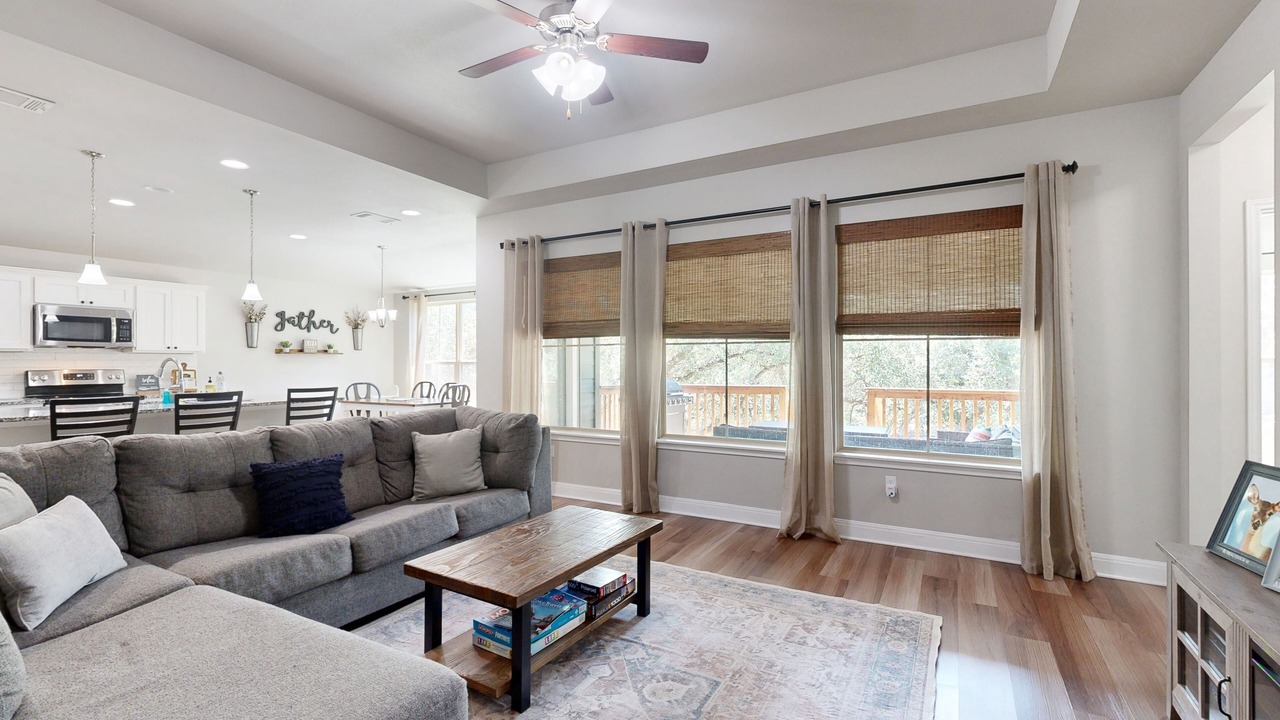 Photo of Livingroom in Highland Lake Estates