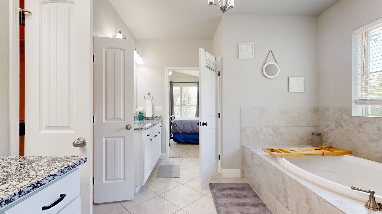 Photo of Bathroom in Highland Lake Estates