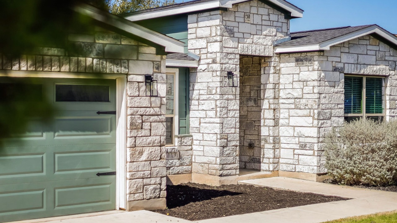 Photo of Outdoor in Highland Lake Estates