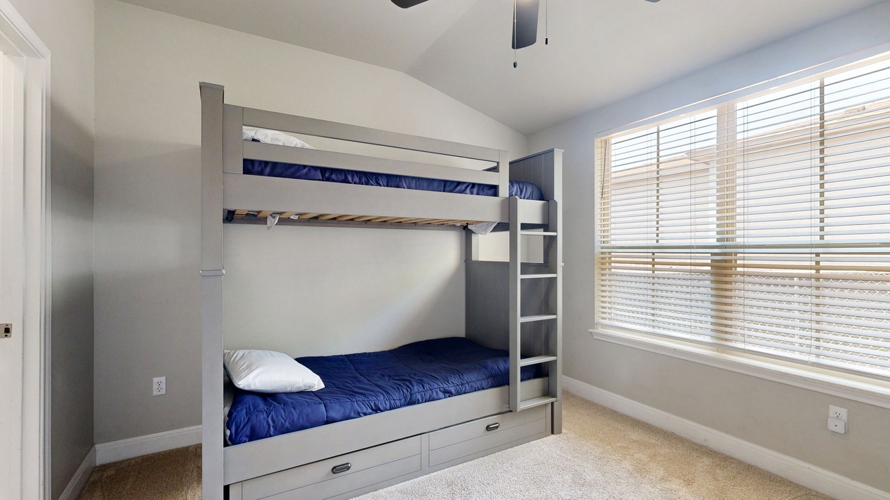 Photo of Bedroom in Highland Lake Estates