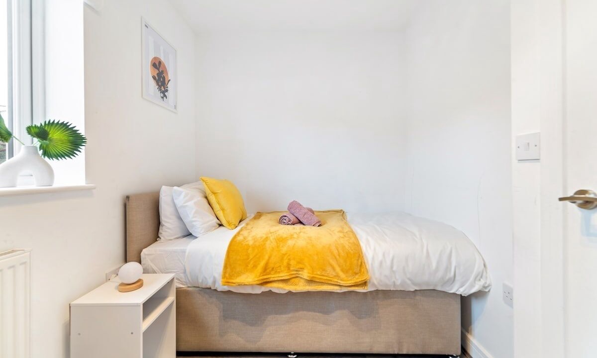 Photo of Bedroom in Aylestone