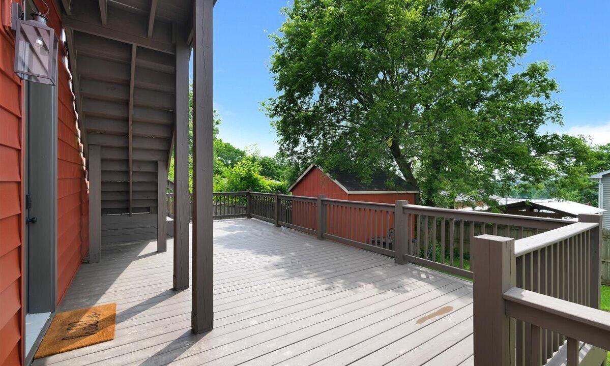 Photo of Patio Balcony in La Grange