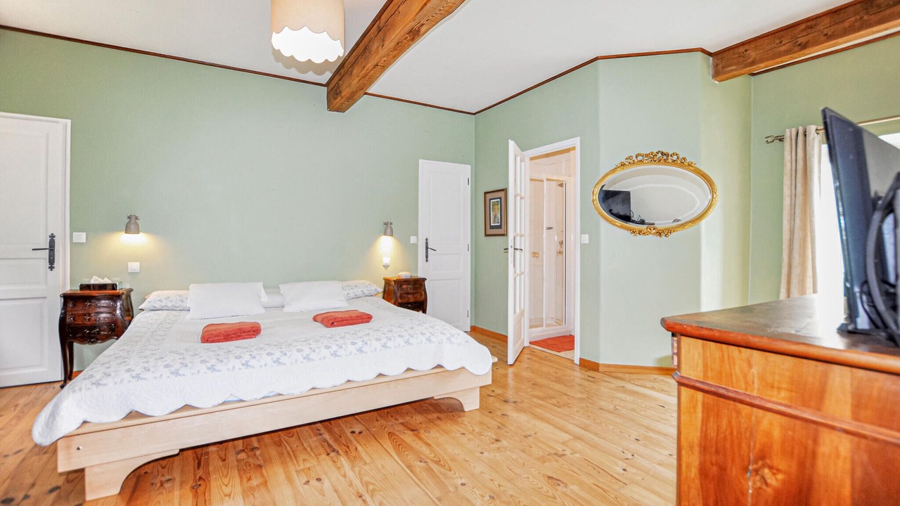 Photo of Others in Dun