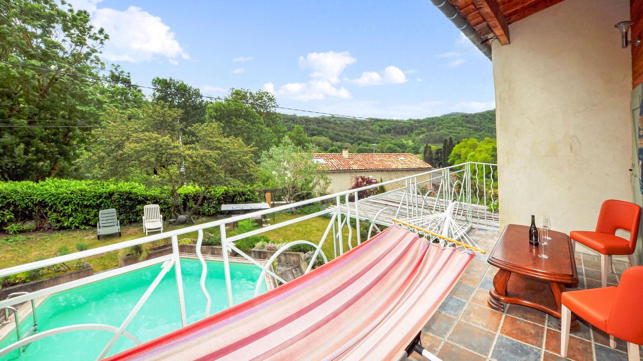 Photo of Others in Dun