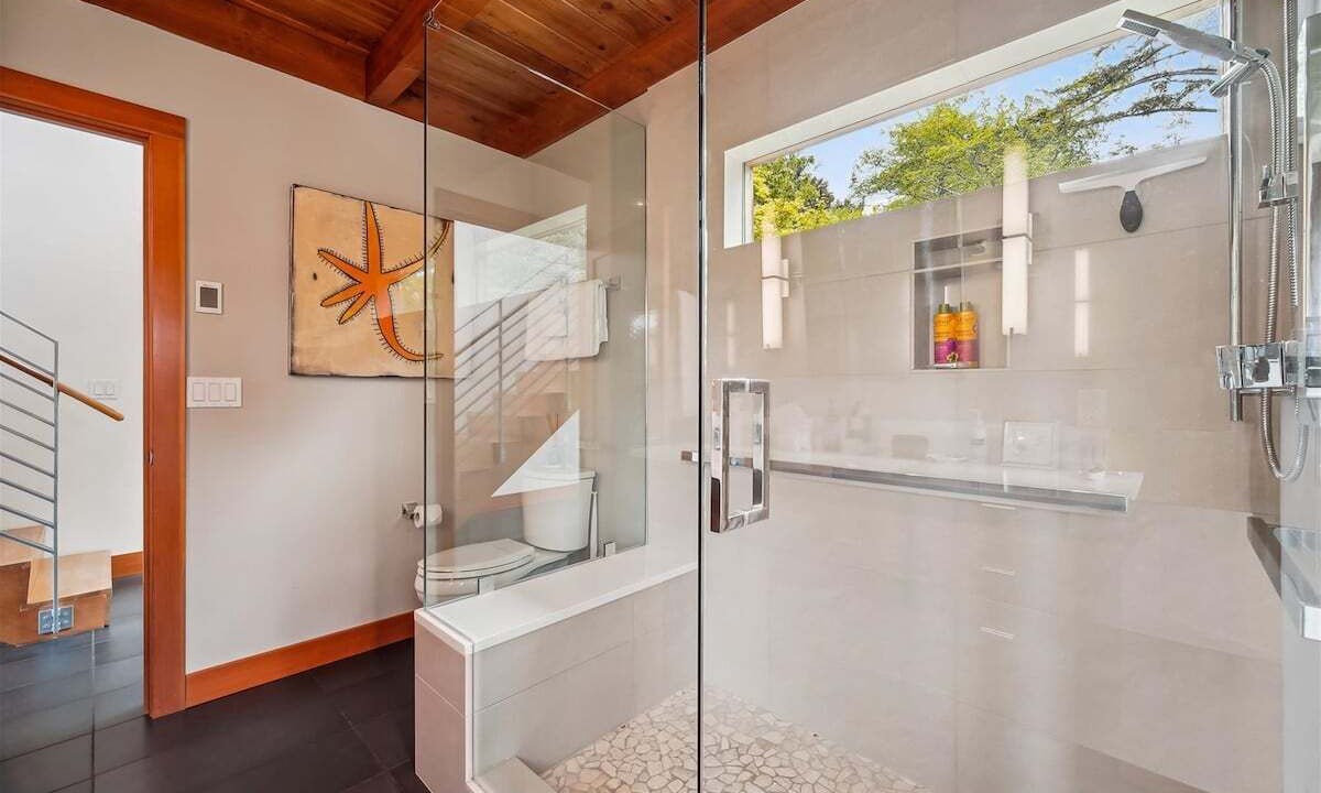 Photo of Bathroom in Tolovana Park