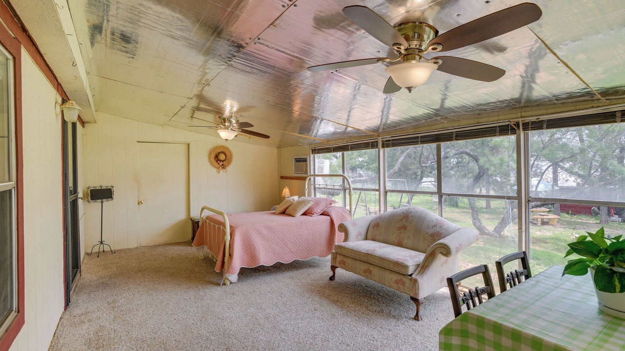 Photo of Bedroom in Maryneal