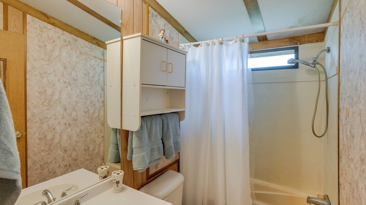 Photo of Bathroom in Maryneal