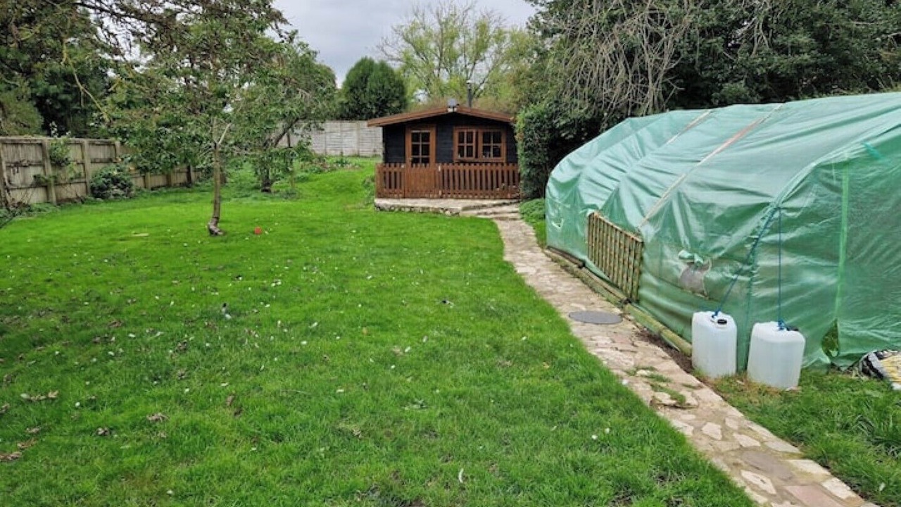 Photo of Outdoor in Alton Barnes