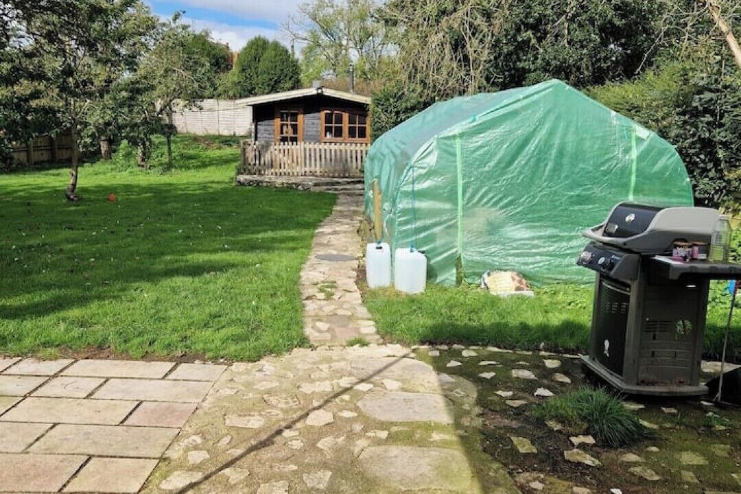 Photo of Patio Balcony in Alton Barnes